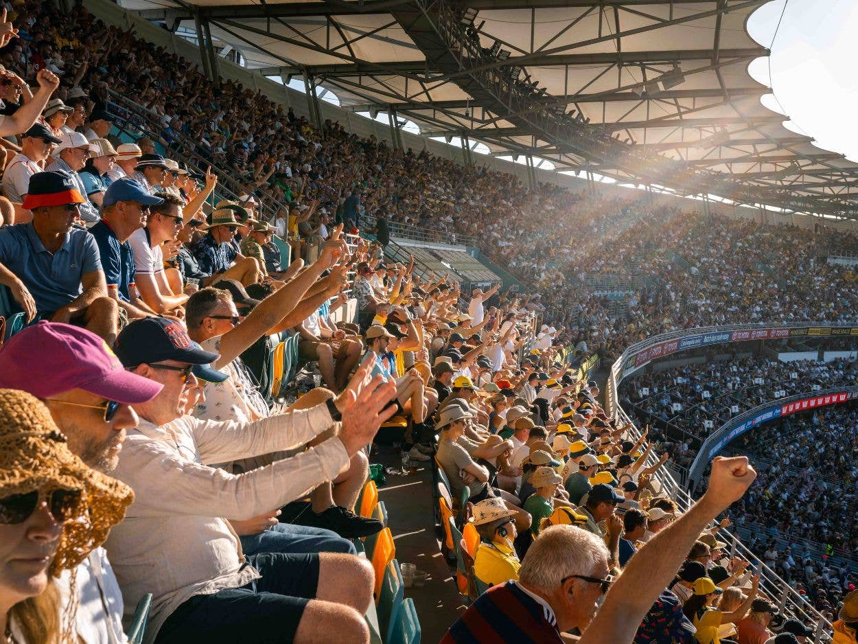 The Ashes Gabba Crowd in the afternoon sun